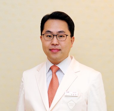 Dr. Dong Wook Shin